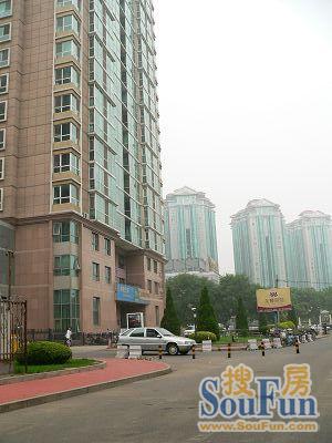 新天第3室2厅2卫西南北朝向13500.00元/月出租