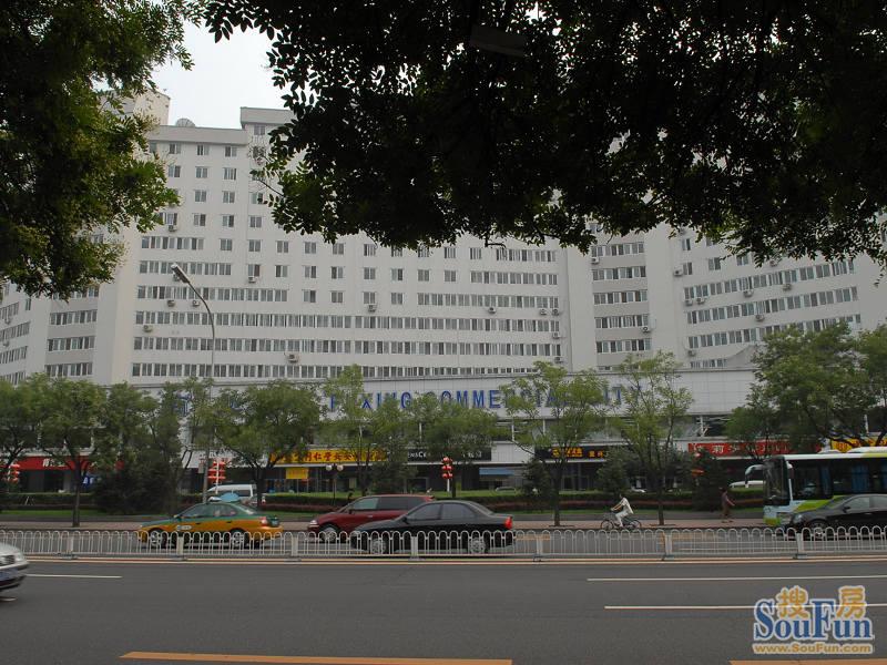 复兴商业城外景图