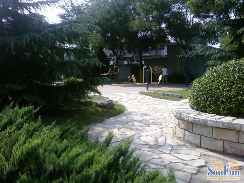 �౱԰��԰