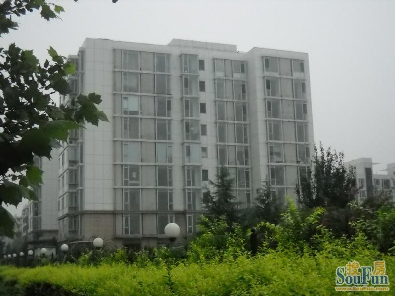 空港米兰花园3室2厅2卫东西朝向5400.00元/月出租