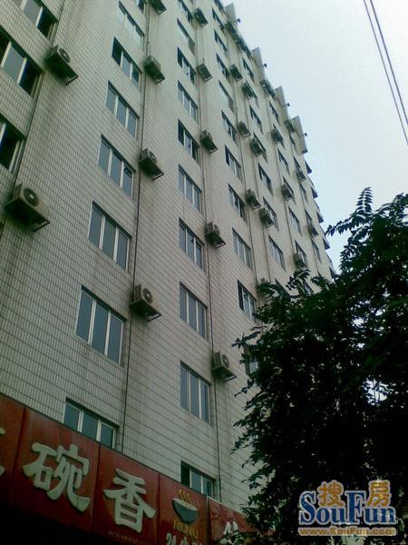 中成大厦1室1厅北朝向8000.00元/月出租