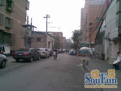 ����Է�ֵ�