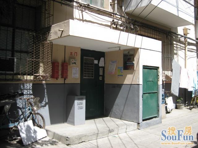 天宁寺南里2室1厅1卫南北朝向8500.00元/月出租