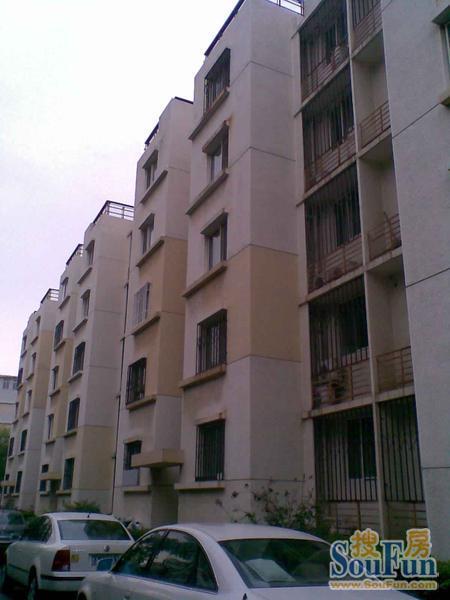 龙锦苑四区1室1厅1卫南北朝向4800.00元/月出租