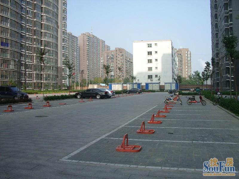 福泽颐园停车场