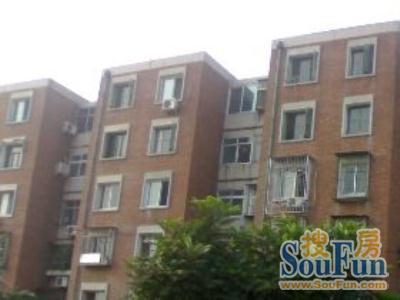 建国街二里3室1厅1卫南北朝向6300.00元/月出租