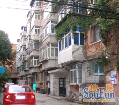 上斜街社区1室东朝向2500.00元/月出租