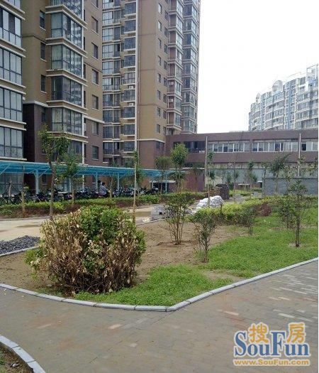 六合之家3室2厅1卫东北朝向2000.00元/月出租