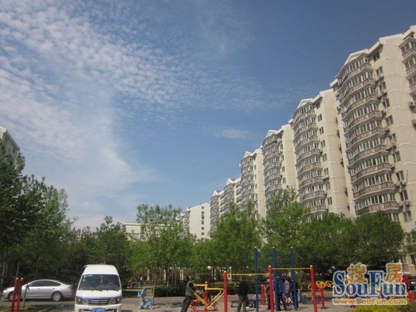 蓝星花园2室1厅1卫南北朝向4500.00元/月出租