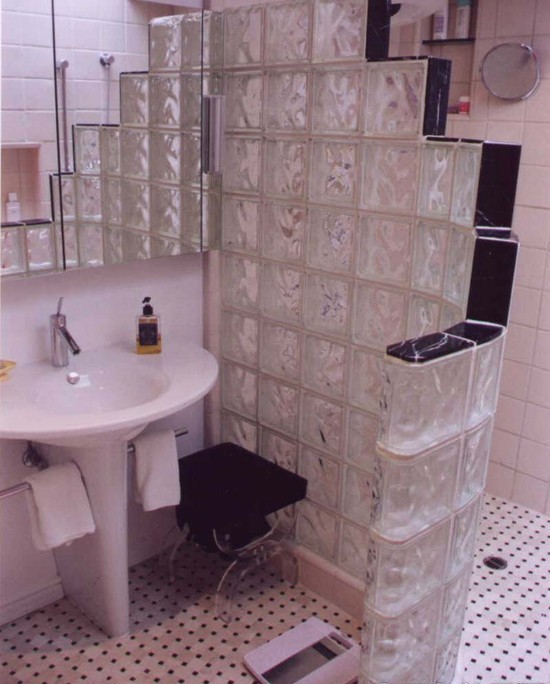 洗手间玻璃砖隔墙贴图