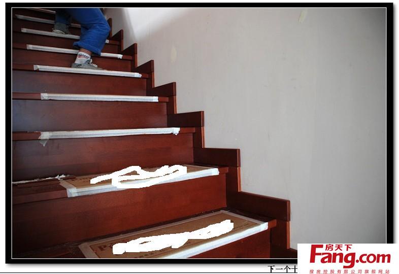 别墅房水泥楼梯中踢角线的几种材质与做法