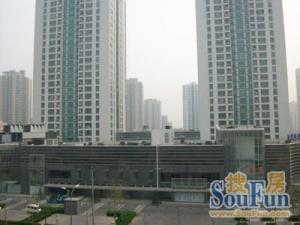 近地铁西向安静没有遮挡落地窗视野好