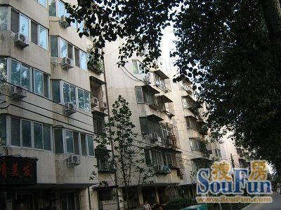 左家庄西街2室1厅1卫东西朝向5000.00元/月出租