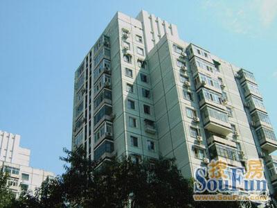 西便门东里2室1厅1卫南朝向6820.00元/月出租