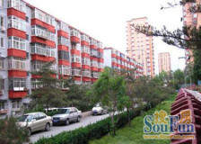 老山东里南北通透两居室,满五年且唯一,阳光充足