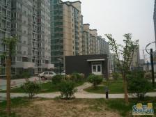 新翠景园精装南北两居,客厅大落地窗