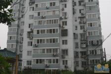 环境整洁,近地铁,中间楼层,视野好