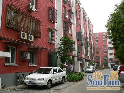 左家庄北里2室1厅1卫东南朝向6500.00元/月出租
