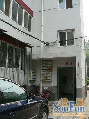 左家庄东里2室1厅1卫南朝向6300.00元/月出租