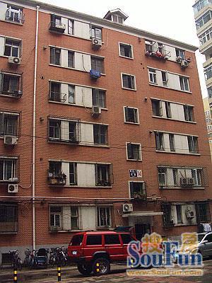 西便门东里3室1厅1卫南北朝向10500.00元/月出租