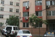 铁旁单价低,两千年建成,纯商品房,随时可以看