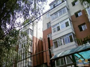 万寿路甲15号院四区2室1厅东北