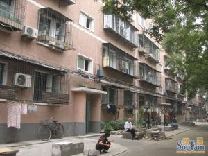 三环内三元东桥附近亮马桥黄金楼层87年南北通透三居