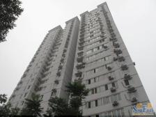 花园路3号院上下两层四居室,卧室都朝南,客厅朝北