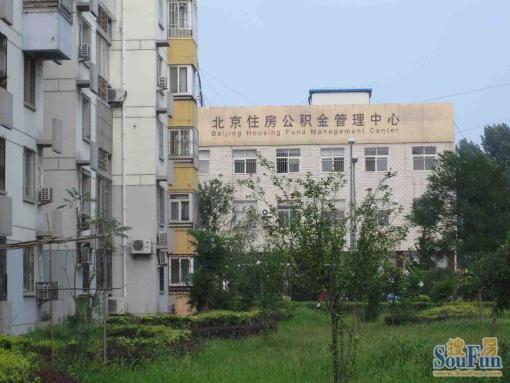 黄辛庄小区2室1厅1卫西南朝向2500.00元/月出租