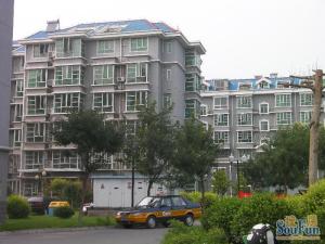 此房满五唯一,户型方正,全明户型,只有契税