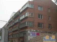 市安装公司宿舍 两室一厅南北通透 楼层好 精装修