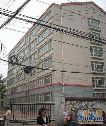 明湖小区1室1厅1卫东西朝向1500.00元/月出租