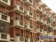 大复式带露台30多平,5个房间,全明户型,视野开阔!