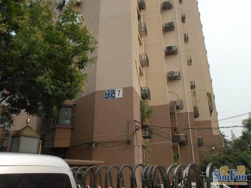 复兴门北大街小区1室1厅1卫东南朝向6000.00元/月出租