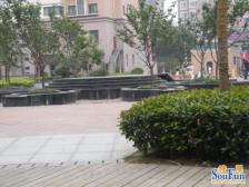 此房位于陇海高架大润发 2号线地铁陇海东路站