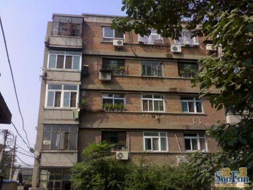 西草市东街甲34号院3室1厅2卫南北朝向6825.00元/月