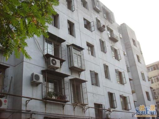 六里桥小区3室1厅1卫南北朝向6300.00元/月出租