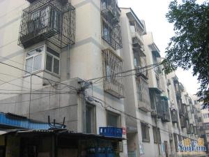 右安门内右安门内西街甲10号院2室1厅