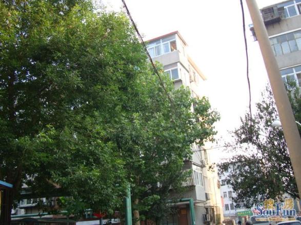 平湖西里
