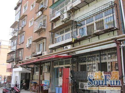 ½ð¹ÚÀï1ÊÒ1Ìü1ÎÀÄϳ¯Ïò1800.00Ôª/Ô³ö×â