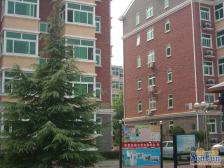 泉河园二区客厅通阳台南北东朝向三居室随时可看