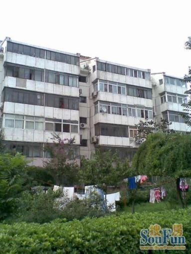 慧华苑1室1厅1卫北朝向3100.00元/月出租