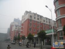 花园旁地铁口标准一房一厅小高层好房急售