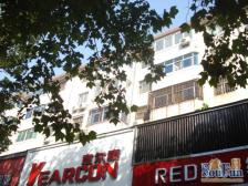 :j精装 两个房间朝南 客厅朝北 南北通透