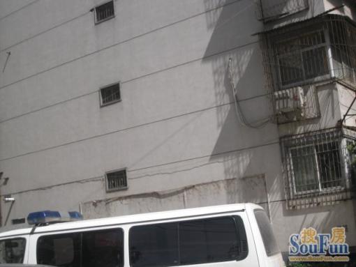 ½ðºÓÐ¡Çø3ÊÒ2Ìü2ÎÀÄϱ±³¯Ïò2600.00Ôª/Ô³ö×â