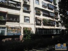 苗圃小区 装修保持干净 一梯两户 南北通透 价可谈