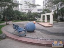 南向采光好 交通便捷 购物方便 有电梯 临地铁 满五