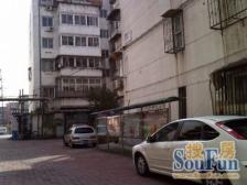 佳安里地铁号线通透满五唯一装修保持的比较干净