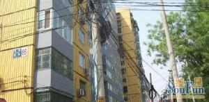 学院南路66号院南向电梯一居室!精装修