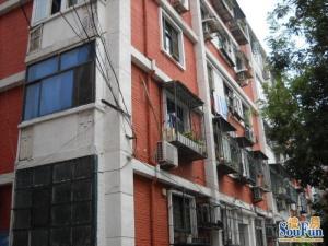 西大望路铁西宿舍东向精装修两居室